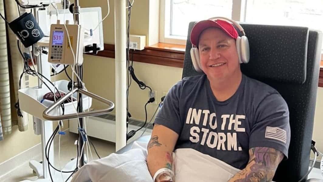 Boxing photographer Ed Mulholland in cancer fight