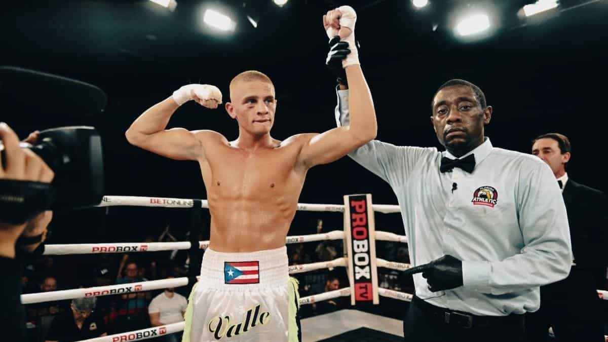 Dominic Valle reste invaincu, arrête Carlos Rosario