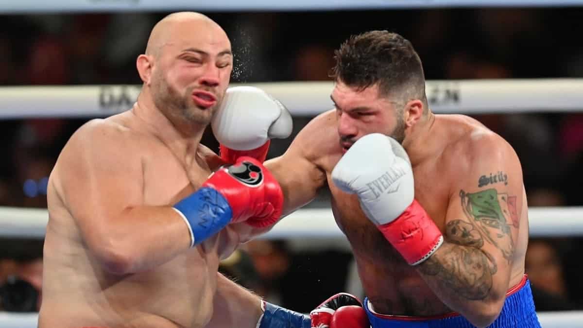 Joe Cusuamano beats Adam Kownacki