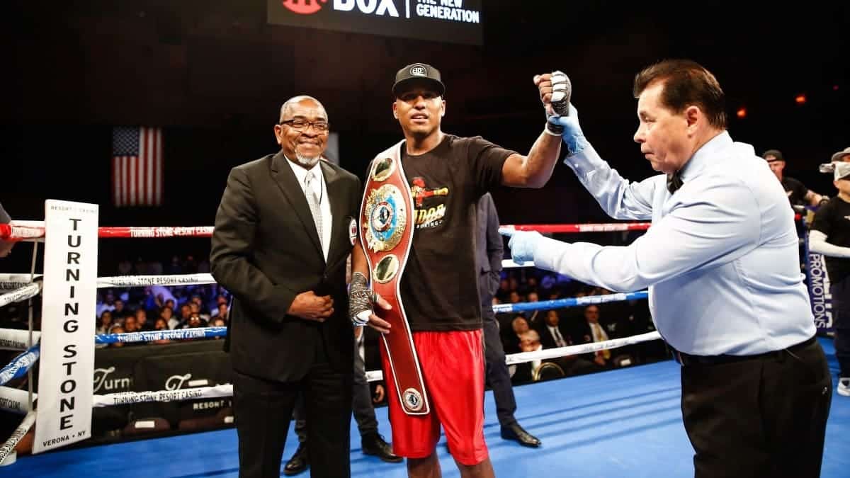 Juan Carrillo envisage un affrontement avec Dmitry Bivol après sa dernière victoire