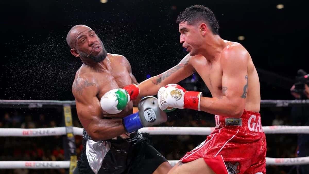 Courtney Pennington de Raul Curiel KO reste invaincue