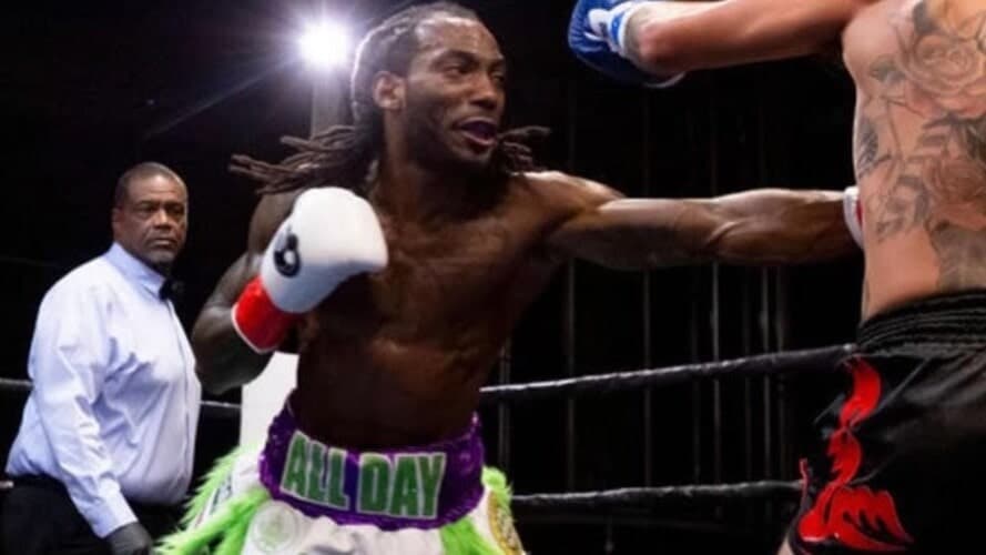 Davantae Kirk s'améliore à 5-0 avec un arrêt au premier tour