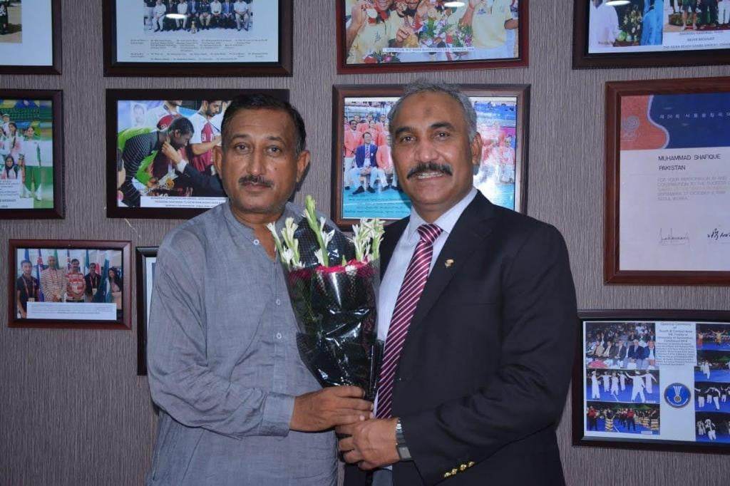 Le président de l'ASBC, M. Pichai Chunhavajira, et la direction de l'ASBC adressent leurs sincères condoléances à la famille de Bhatti