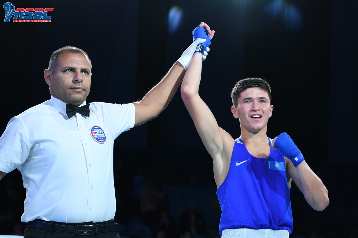 Les as de la jeunesse kazakhe se sont tous qualifiés pour les demi-finales à Astana