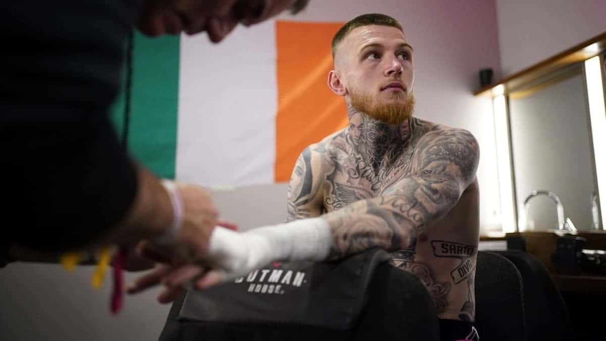 Gary Cully prepares to fight