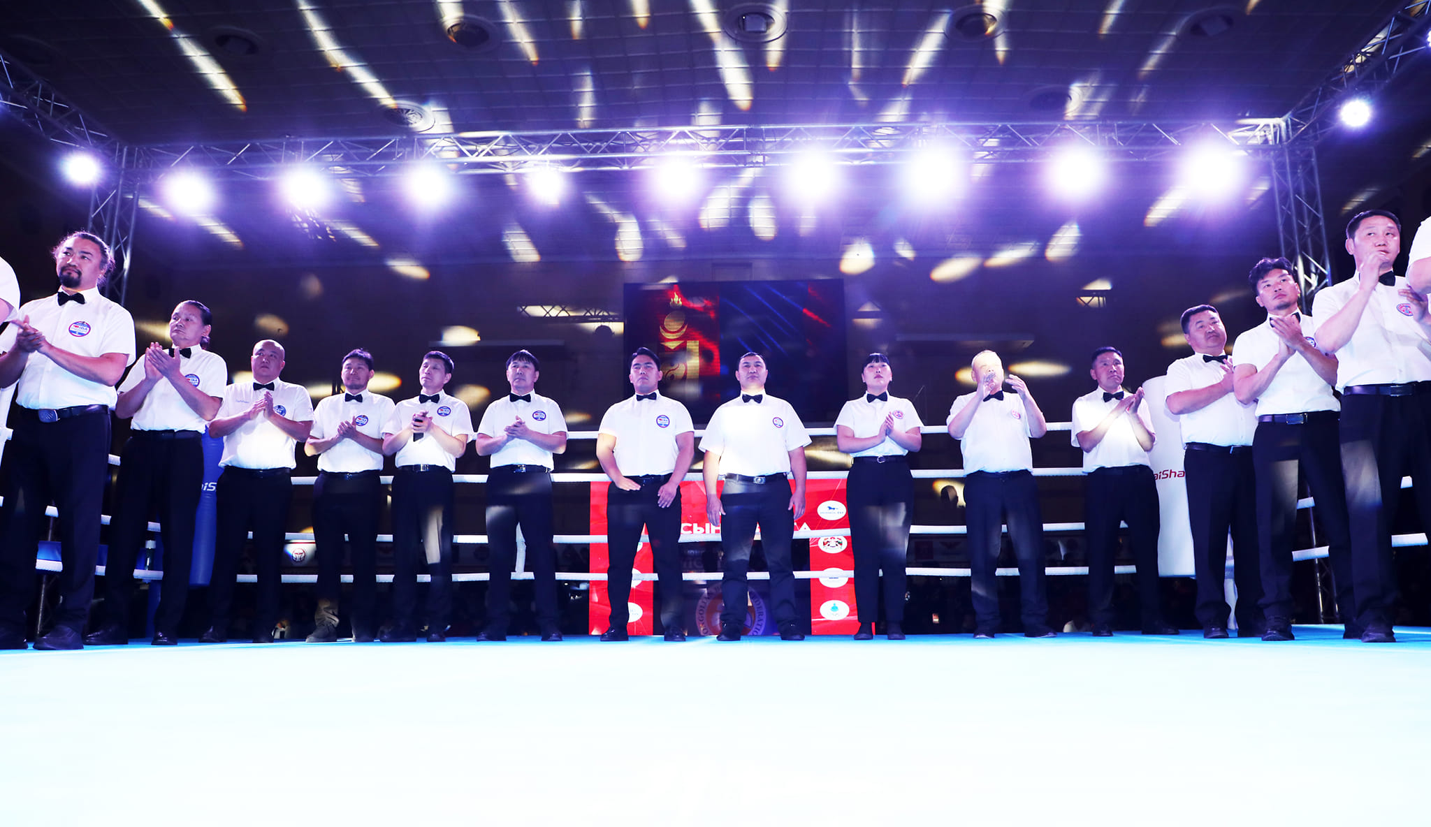 Les poids coq féminins sont les plus forts des Championnats nationaux mongols qui sont devenus leur phase de médailles.