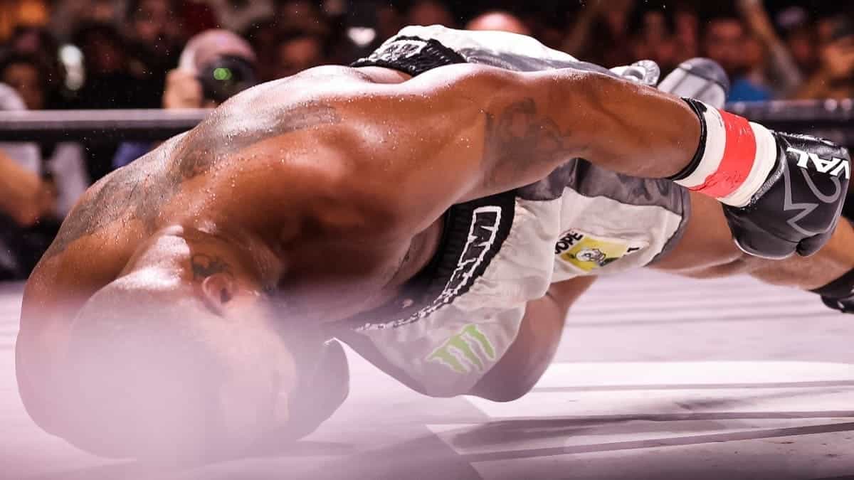 Jake Paul vs Tyron Woodley knockout