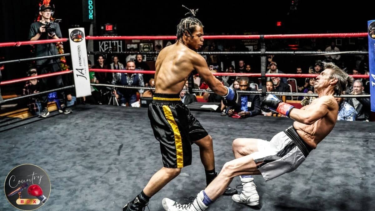 Scot England Oldest welterweight KO