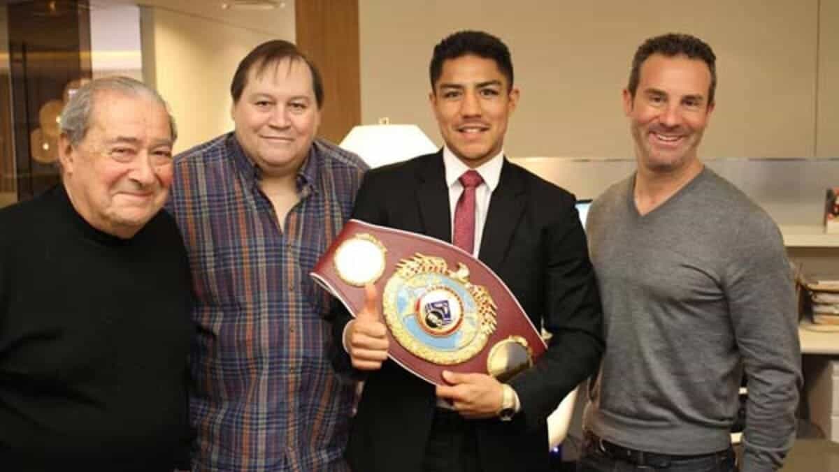 Cameron Dunkin Bob Arum Jessie Vargas and Todd Duboef
