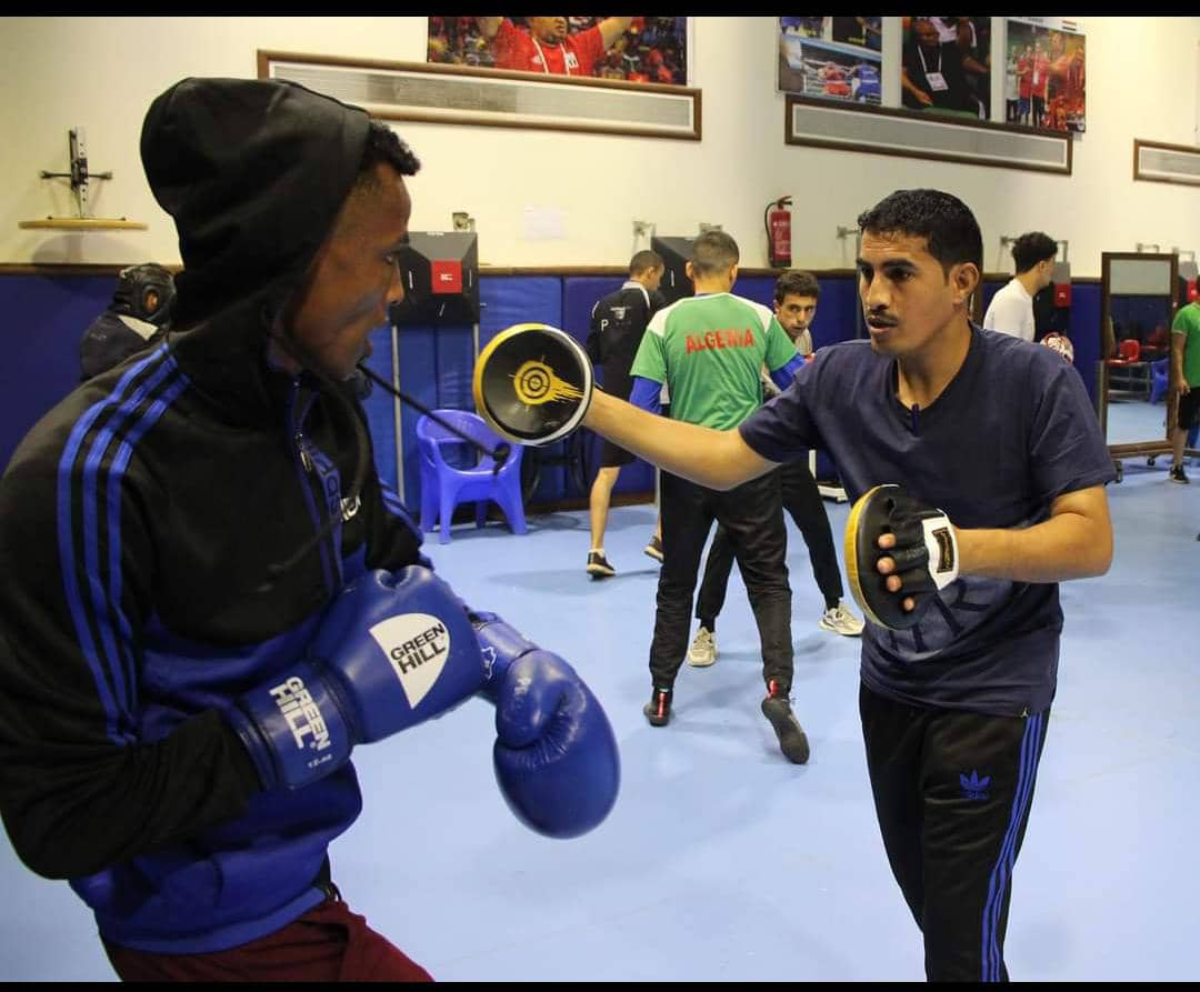 Le Yémen participe avec trois jeunes boxeurs à Astana