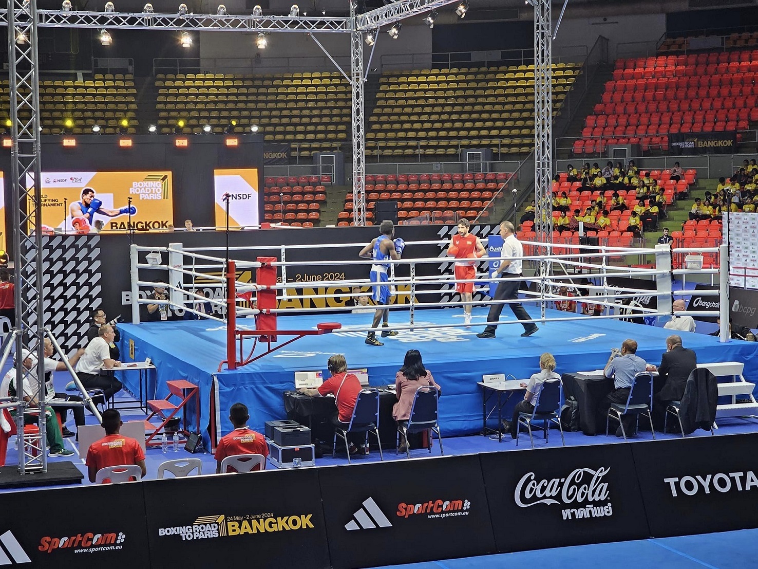 Victoires surprises de la Malaisie et du Sri Lanka chez les poids mouches masculins