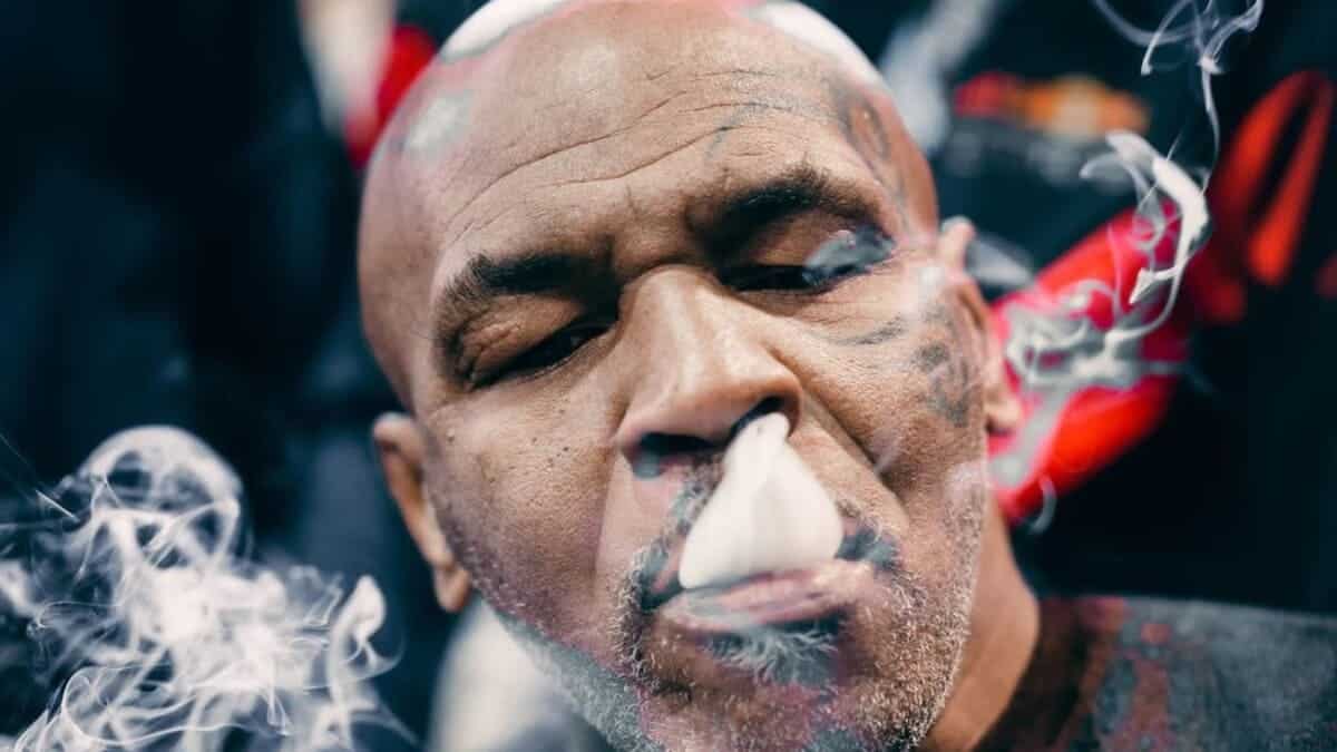 Mike Tyson smoking