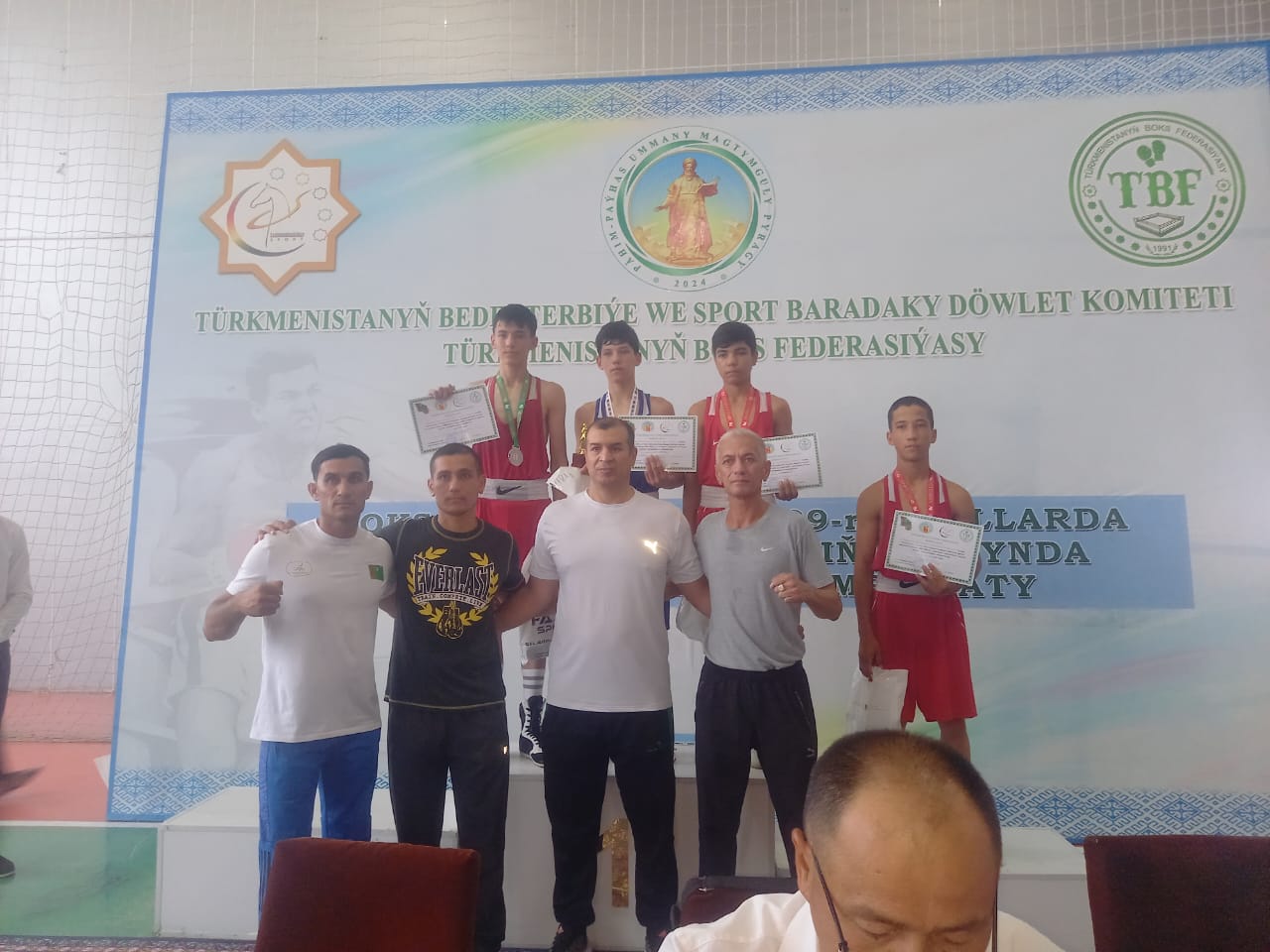 Kakamyradov et Nuryagdyyev ont atteint le sommet des championnats nationaux juniors du Turkménistan