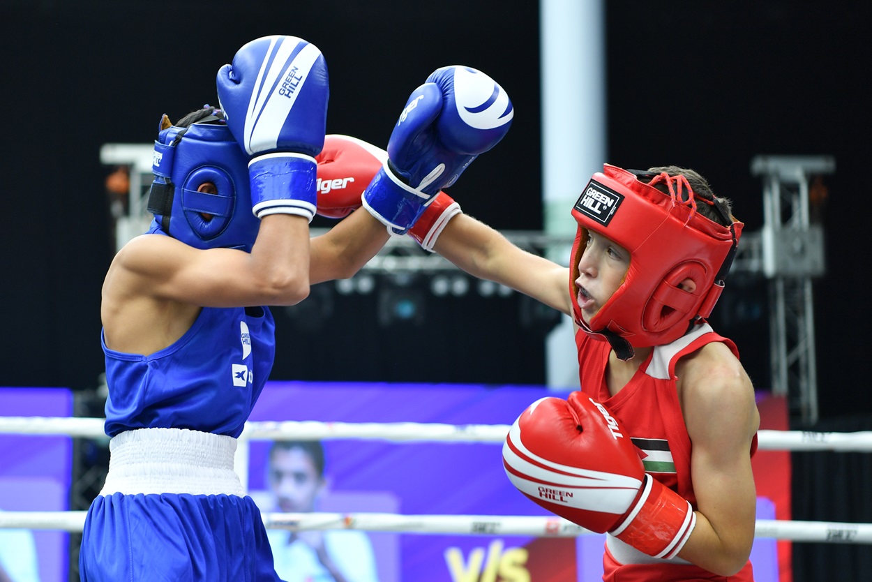 Les écoliers sont revenus sur la carte de la boxe asiatique avec d'excellents débuts à Al Ain aujourd'hui