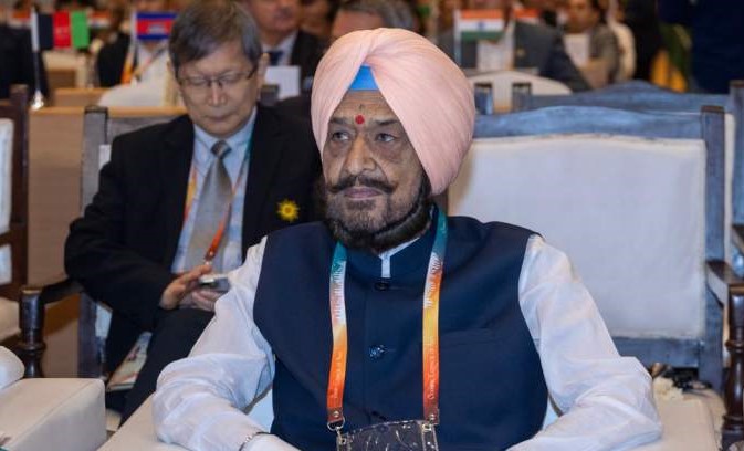 Le président de l'ASBC, M. Pichai Chunhavajira, et toute la famille de la boxe asiatique félicitent le président de l'OCA, M. HE Raja Randhir Singh