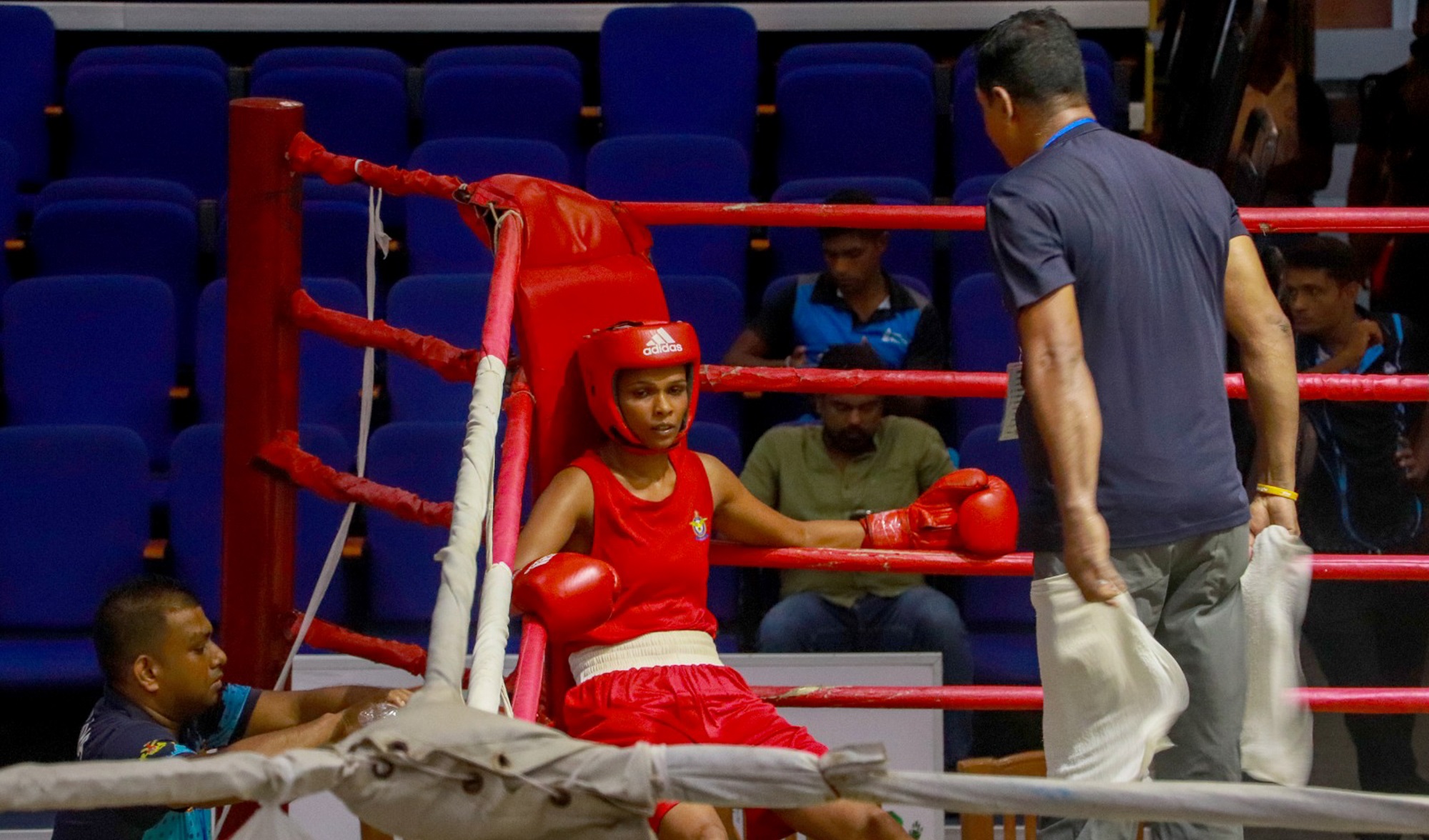 La Layton Cup a débuté dans la capitale du Sri Lanka avec 12 combats