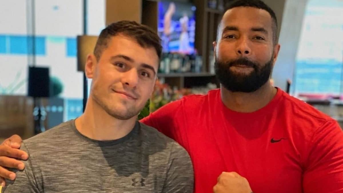 Heavyweight Dave Allen and Christopher Lovejoy
