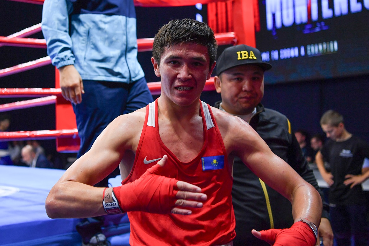 Le champion du monde junior Torekhan Sabyrkhan a remporté son premier combat d'élite aux Championnats nationaux du Kazakhstan à Karagandy.