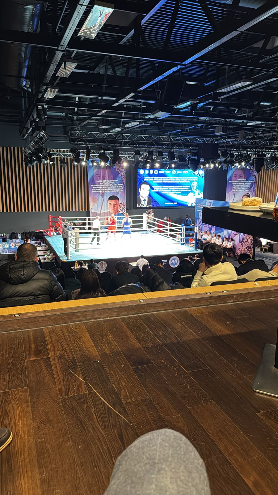 Les boxeuses ont commencé leur parcours aux Championnats nationaux élites du Kazakhstan le deuxième jour.