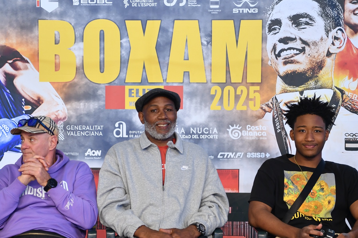Notre légende, Lennox Lewis a ravi la finale du 39e tournoi boxam