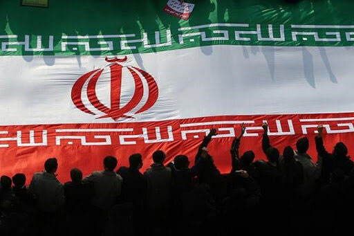 La famille de boxe asiatique félicite à la Fédération iranienne de boxe pour leur journée de révolution