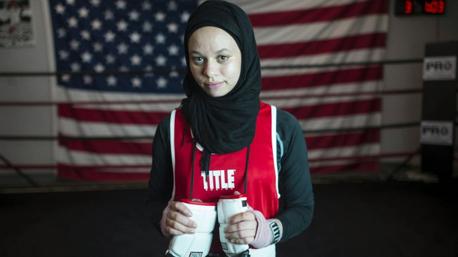 Le boxeur de hijab Amaiya Zafar a remporté la décision, a disparu après un combat