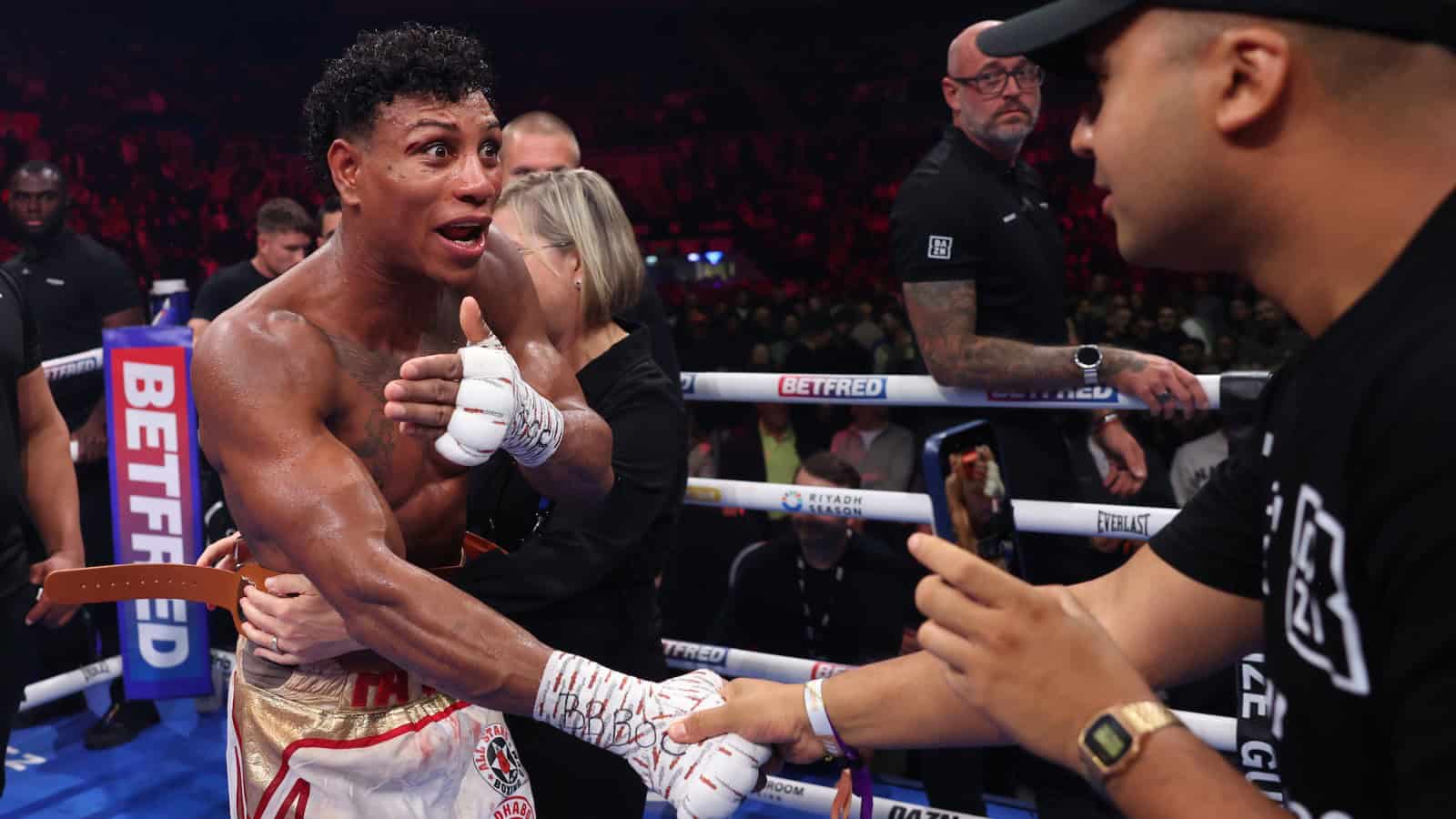 Bilal Fawaz shocked English super welterweight title