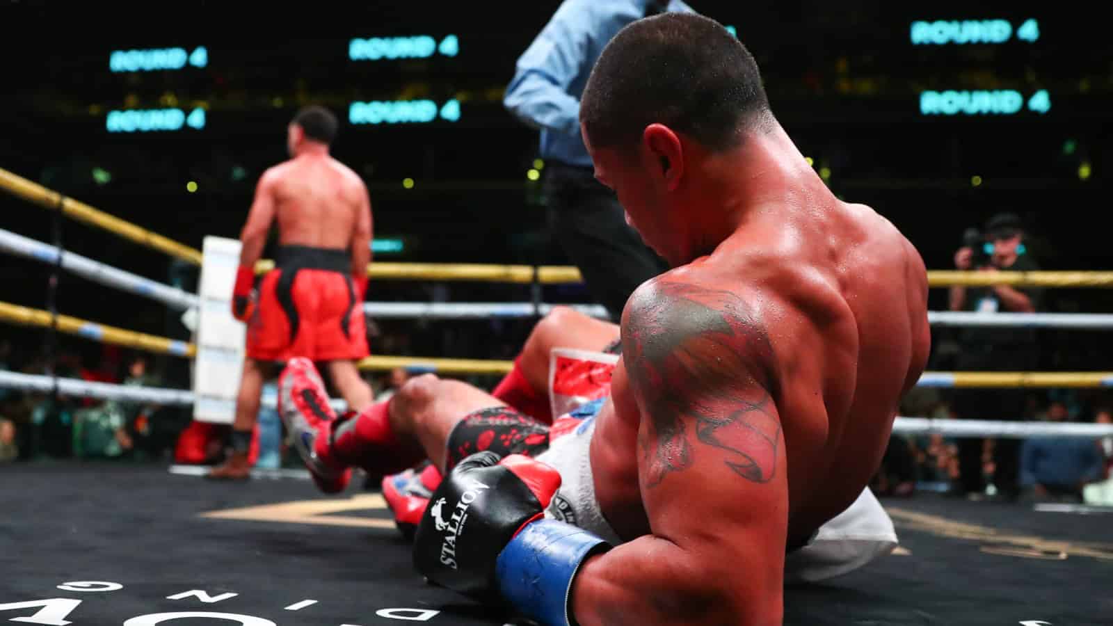 World Boxing News website logo worldboxingnews.com WBN