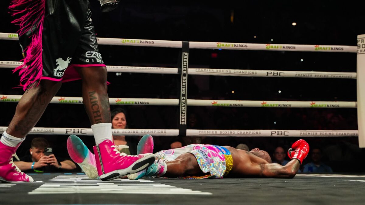 Ghost Punch : Frank Martin nivelle Barthélemy avec One-Shot KO