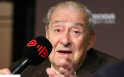 Bob Arum met fin à des années de critiques de DAZN alors que le premier rang rejoint la plateforme