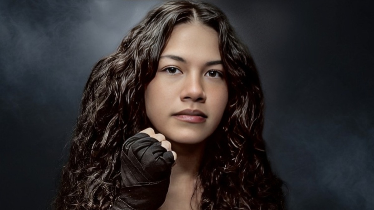 Isis Sio portrait ahead of her bout on the ProBox TV card in California
