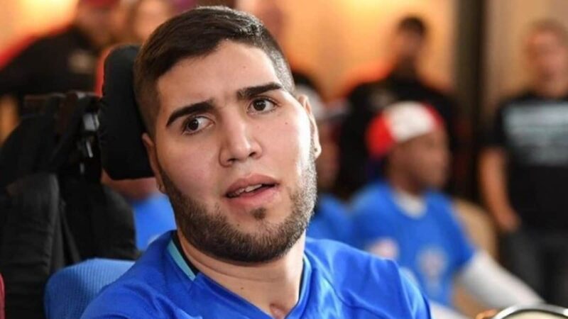 Prichard Colon photographié alors qu'il se remettait de ses blessures en boxe