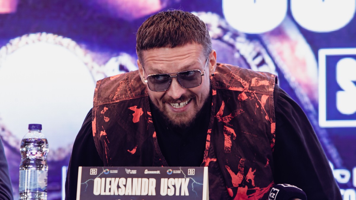 Oleksandr Usyk speaks at a press conference