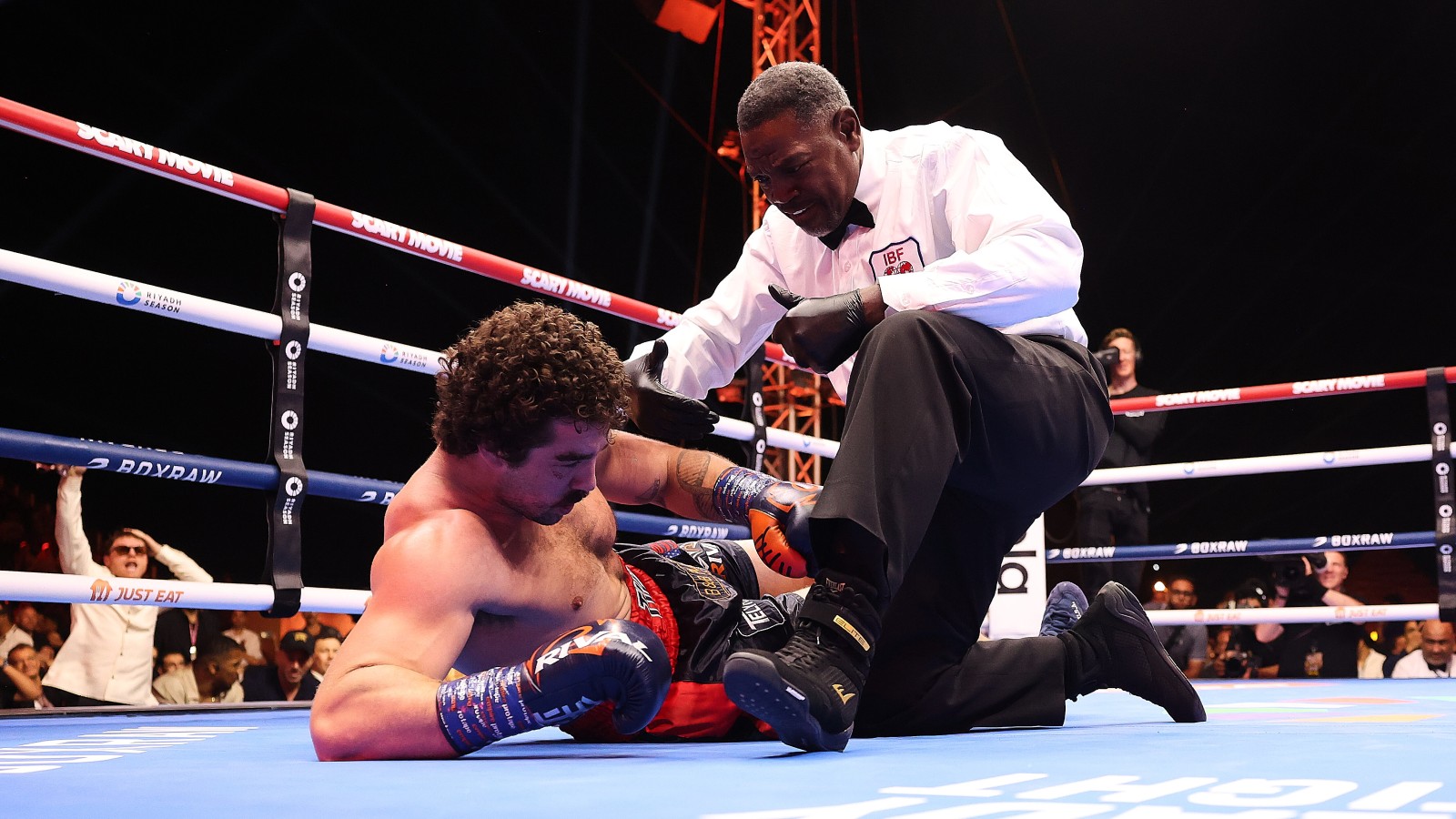 Richard Torrez Jr down on the canvas after Frank Sanchez knockout in Egypt