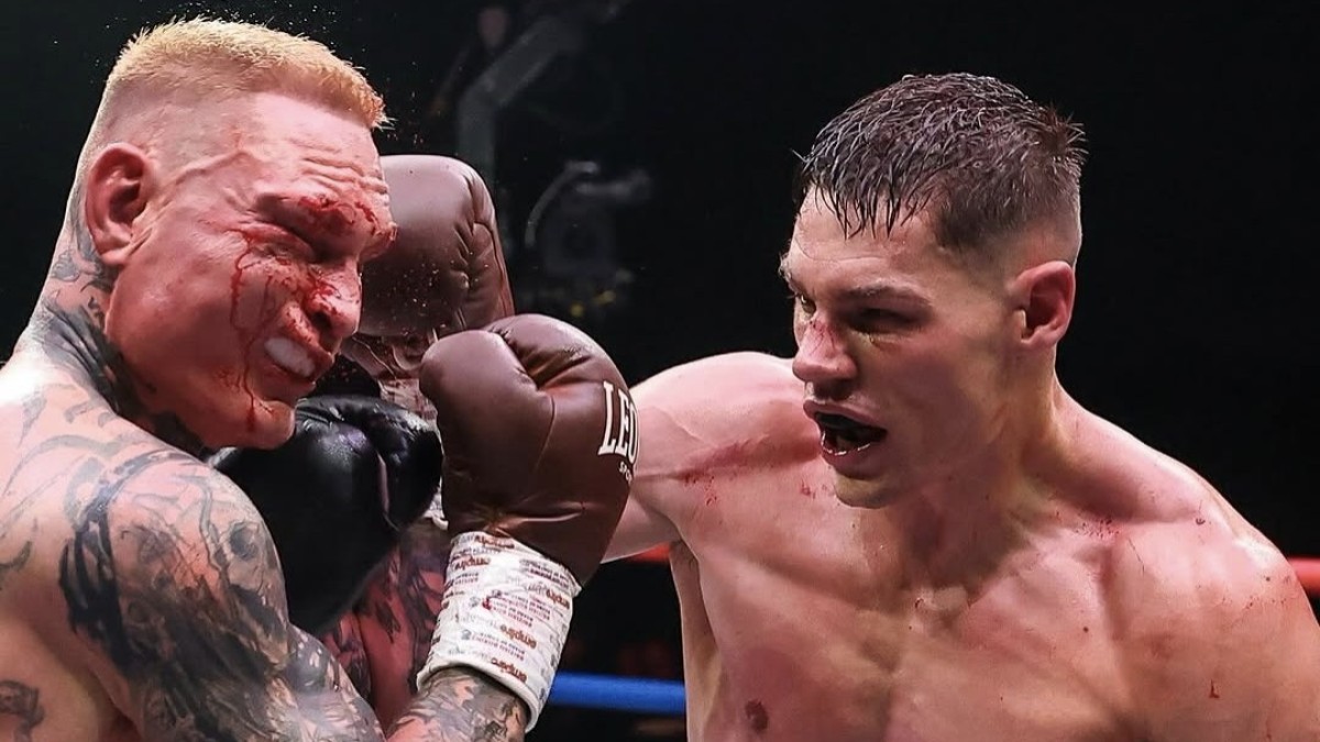 Ryan Rozicki and Chris Billam-Smith exchange punches during their brutal cruiserweight battle in Bournemouth