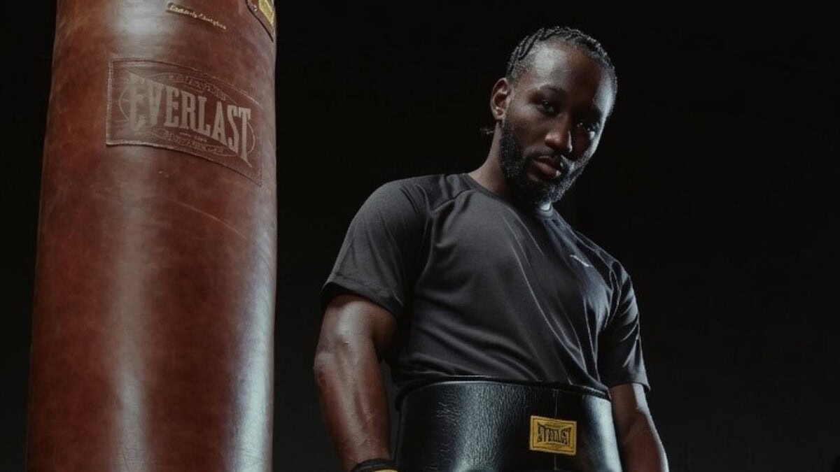 Terence Crawford poses for Everlast campaign