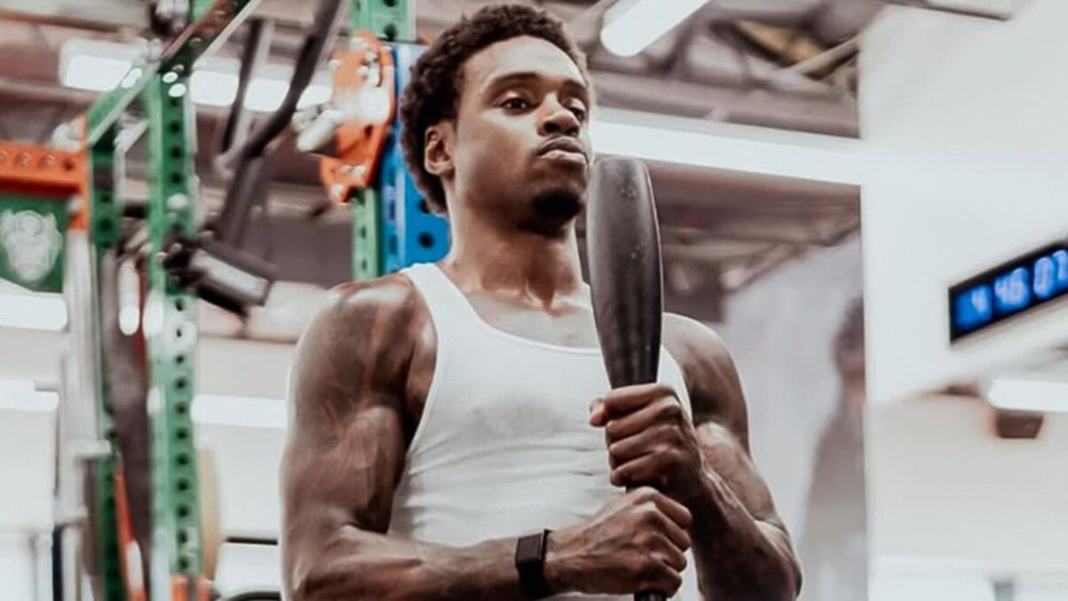 Errol Spence Jr. works out during training camp ahead of his Tim Tszyu comeback fight