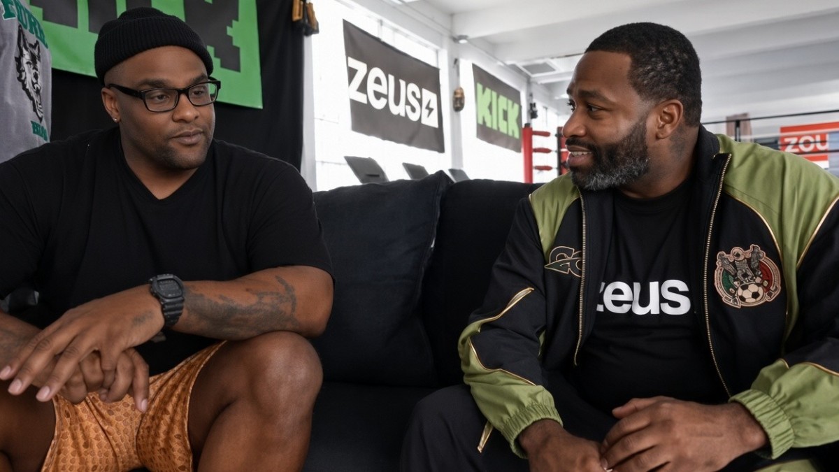 Adrien Broner with Glen Davis discussing his personal struggles