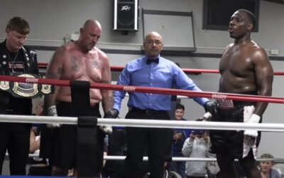 Un ancien champion des poids lourds, 53 ans, perd contre un novice 4-4 dans un petit club