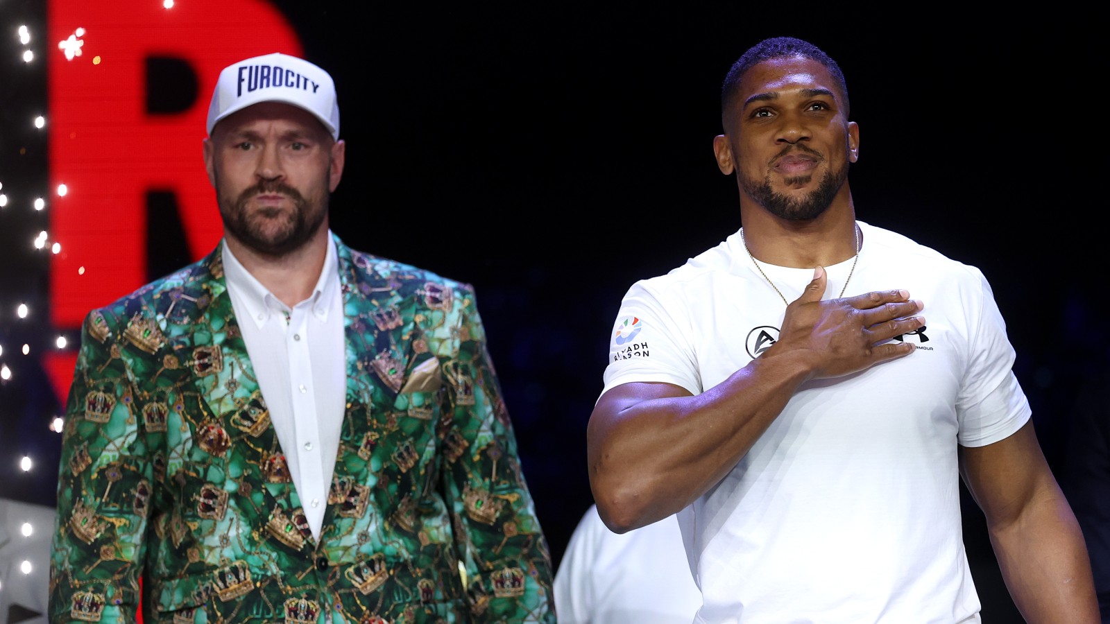 Anthony Joshua laisse Tyson Fury deviner pendant le camp d'entraînement