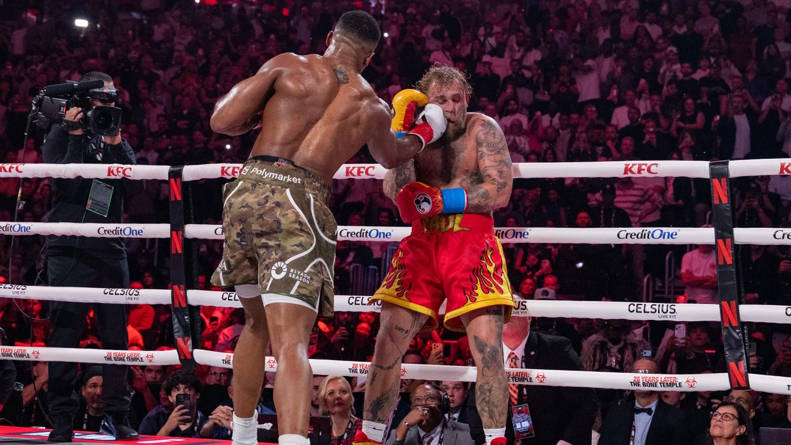 Jake Paul envisage 13 combats après la mâchoire brisée par Anthony Joshua
